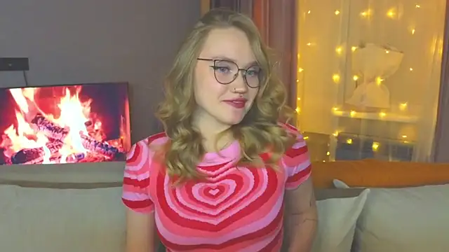 Aurora Golden1 online show from 12.19.24