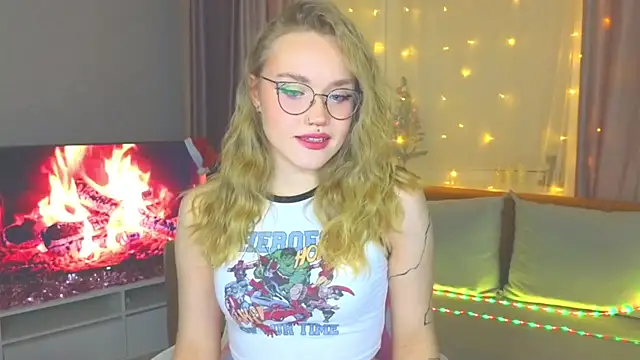 Aurora Golden1 online show from 01.06.25