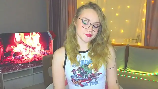 Aurora Golden1 online show from 01.06.25