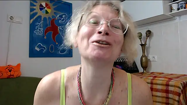 Snapshot of Zosya1111 chatting on 02.28.25 Zosya1111 online show from 02.28.25