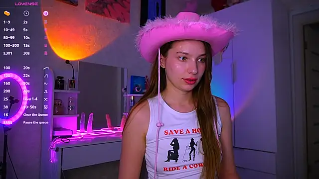 Snapshot of soffy__kisss chatting on 05.25.26 soffy kisss online show from 05.25.26