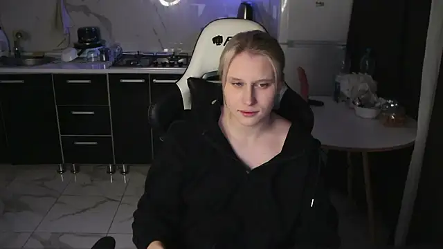 Snapshot of MertyXX chatting on 03.07.26 MertyXX online show from 03.07.26