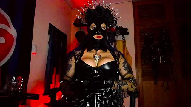 DominatrixBlue online show from 01.24.25