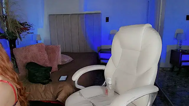 Ezraa1 online show from 11.18.25