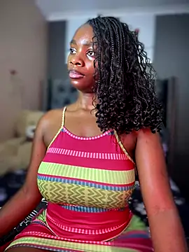 Snapshot of Candy-Heart chatting on 12.09.24 Candy-Heart online show from 12.09.24