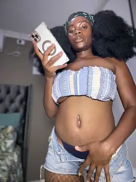 Snapshot of Candy-Heart chatting on 02.13.26 Candy-Heart online show from 02.13.26