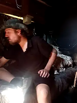 hothippie420 online show from 09.17.25