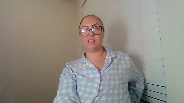 Snapshot of Paisleehaze chatting on 02.07.26 Paisleehaze online show from 02.07.26