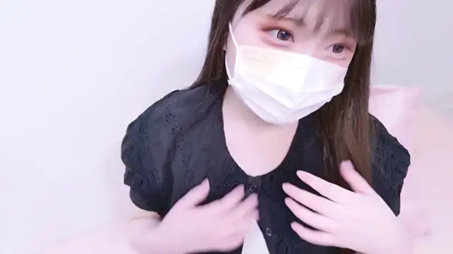 Snapshot of x--Miu--x chatting on 01.15.26 x--Miu--x online show from 01.15.26