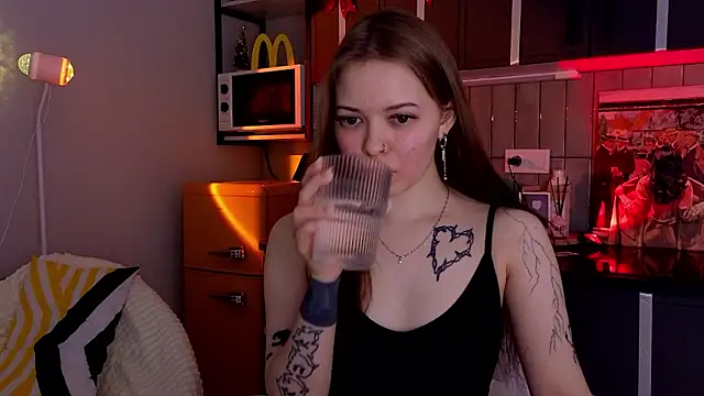 Snapshot of doll_lol_ chatting on 01.15.26 doll lol online show from 01.15.26