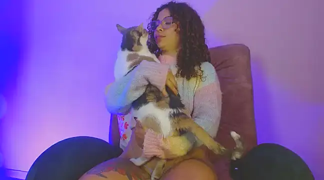 Snapshot of 420viol3ta_ chatting on 03.11.25 420viol3ta online show from 03.11.25