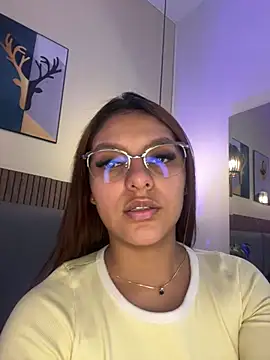 NicolleeEvanss online show from 06.23.26