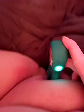 Snapshot of missthickness35_Pika chatting on 12.16.24 missthickness35 Pika online show from 12.16.24