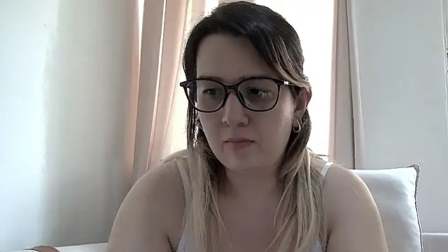 amooraaamoon online show from 11.01.25