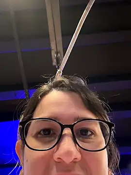 amooraaamoon online show from 11.12.25