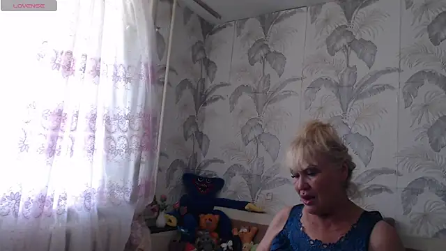 CamDiva113 online show from 08.03.26
