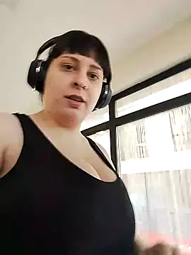 EmmaKrosss online show from 02.04.25