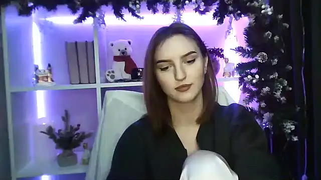 X Alisa online show from 12.18.24