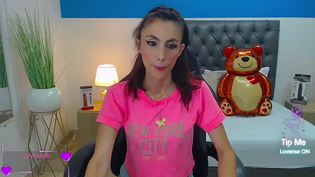 candy summer28 online show from 03.05.25