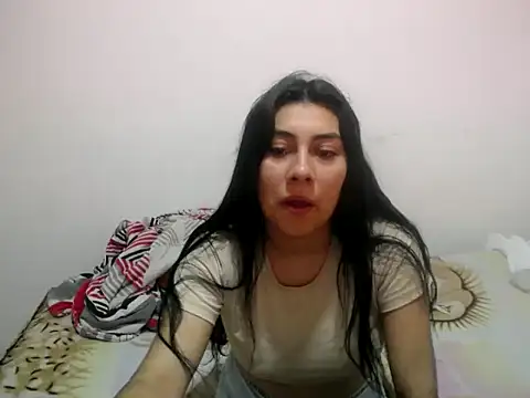 Snapshot of _katerin_love1 chatting on 12.05.25 katerin love1 online show from 12.05.25