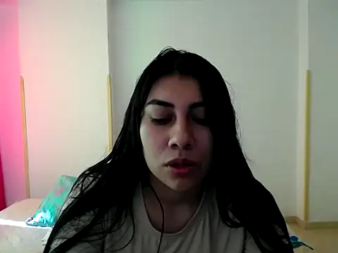 Snapshot of _katerin_love1 chatting on 12.15.25 katerin love1 online show from 12.15.25