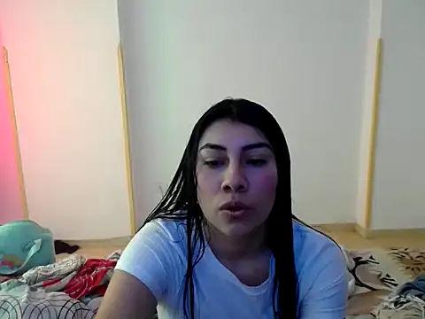 Snapshot of _katerin_love1 chatting on 12.16.25 katerin love1 online show from 12.16.25