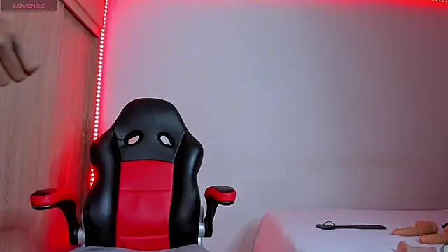 Snapshot of barbiee_ebony chatting on 11.03.25 barbiee ebony online show from 11.03.25