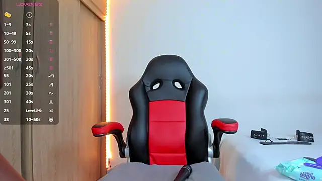 Snapshot of barbiee_ebony chatting on 11.18.25 barbiee ebony online show from 11.18.25