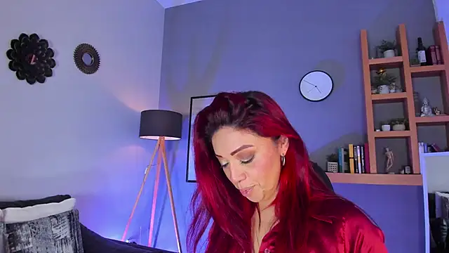 Snapshot of helenaduque_ chatting on 01.07.26 helenaduque online show from 01.07.26