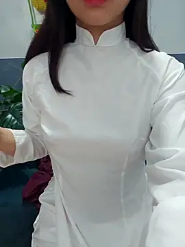 Snapshot of Suri_amabel chatting on 09.26.25 Suri amabel online show from 09.26.25
