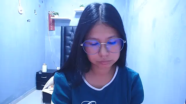 Letty Plugxo online show from 06.10.26