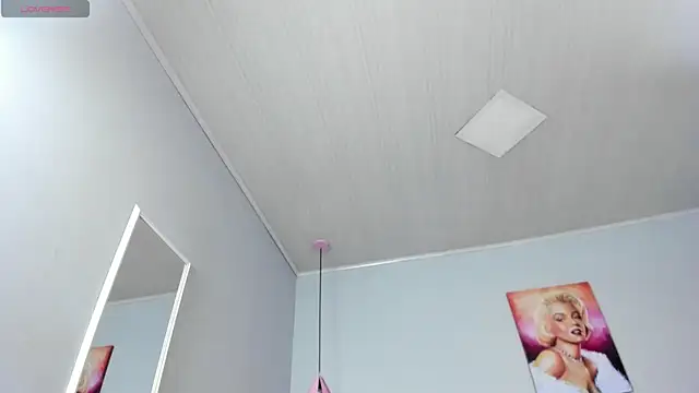 Snapshot of ScarletGV chatting on 01.15.25 ScarletGV online show from 01.15.25