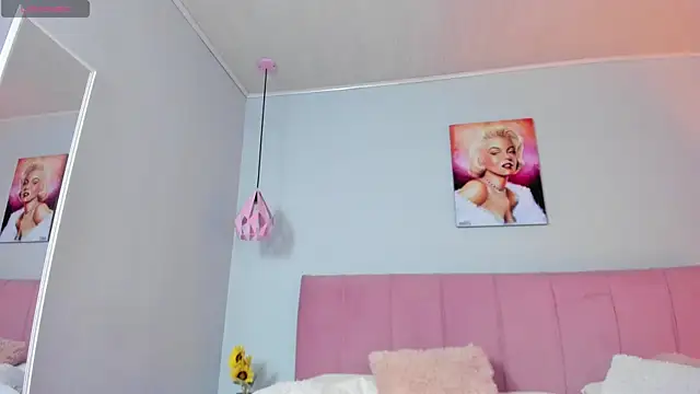 Snapshot of ScarletGV chatting on 01.15.25 ScarletGV online show from 01.15.25