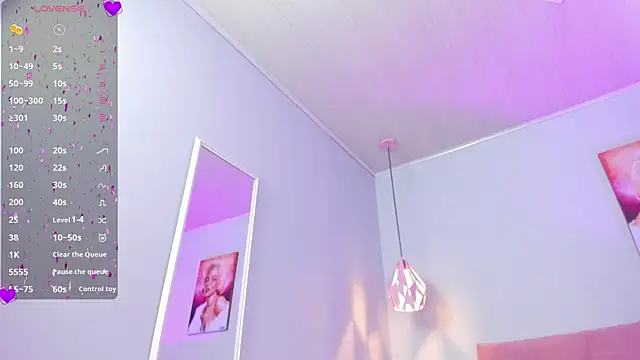 Snapshot of ScarletGV chatting on 02.17.25 ScarletGV online show from 02.17.25