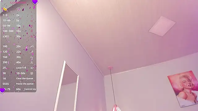 Snapshot of ScarletGV chatting on 02.28.25 ScarletGV online show from 02.28.25