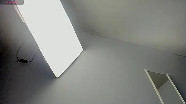 Snapshot of ScarletGV chatting on 03.05.25 ScarletGV online show from 03.05.25