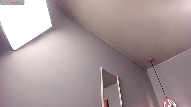 Snapshot of ScarletGV chatting on 03.15.25 ScarletGV online show from 03.15.25