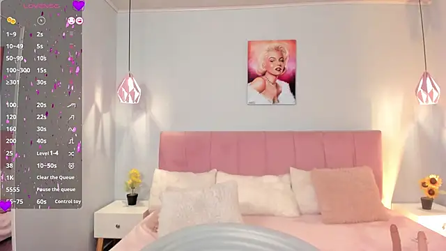 Snapshot of ScarletGV chatting on 03.18.25 ScarletGV online show from 03.18.25