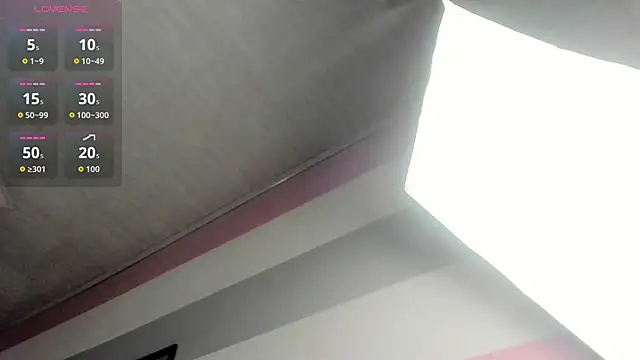 Snapshot of ScarletGV chatting on 10.13.25 ScarletGV online show from 10.13.25