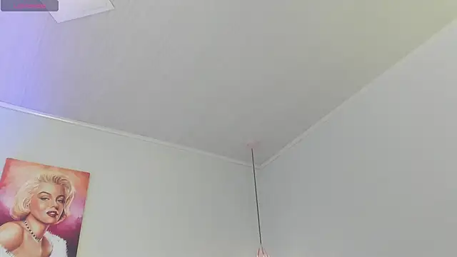 Snapshot of ScarletGV chatting on 03.04.26 ScarletGV online show from 03.04.26