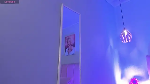 Snapshot of ScarletGV chatting on 03.18.26 ScarletGV online show from 03.18.26