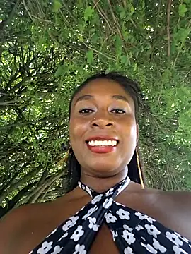 HanaThompson online show from 03.19.25