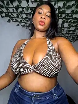 HanaThompson online show from 04.25.26