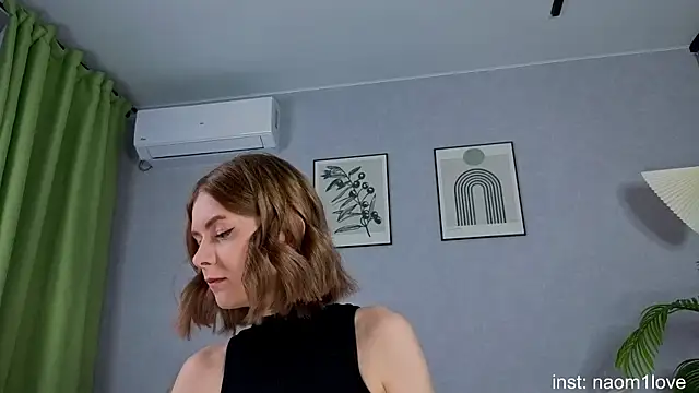 Naomi Girly online show from 07.10.26