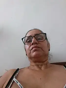 Snapshot of _candi chatting on 06.20.26 candi online show from 06.20.26