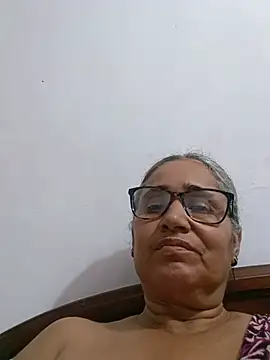 Snapshot of _candi chatting on 06.27.26 candi online show from 06.27.26