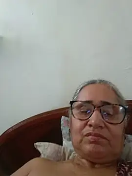Snapshot of _candi chatting on 08.03.26 candi online show from 08.03.26
