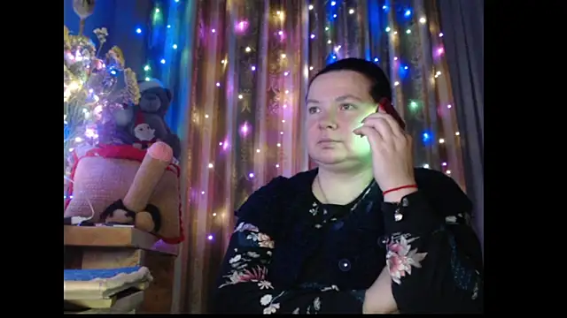 amorelara online show from 12.16.25