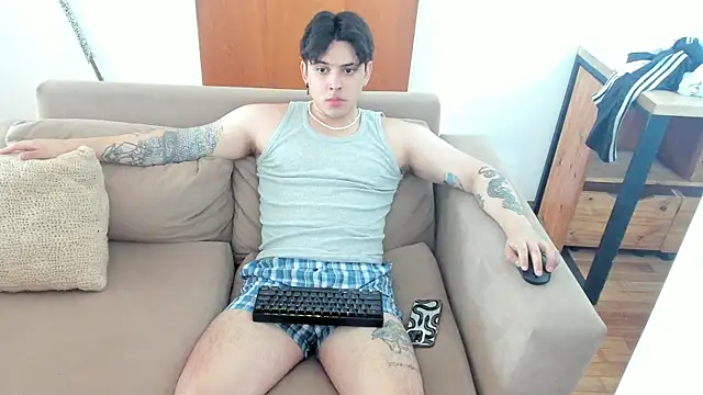Snapshot of Markuss_b chatting on 02.02.25 Markuss b online show from 02.02.25
