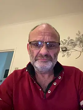 Snapshot of Shyboy817 chatting on 02.09.26 Shyboy817 online show from 02.09.26